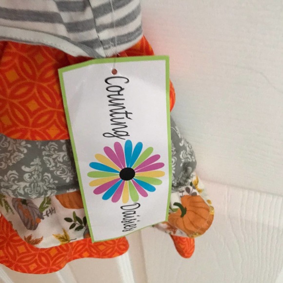 Counting Daisies Girls Thanksgiving Dress With Five Rows of Ruffles  NEW - Picture 4 of 12